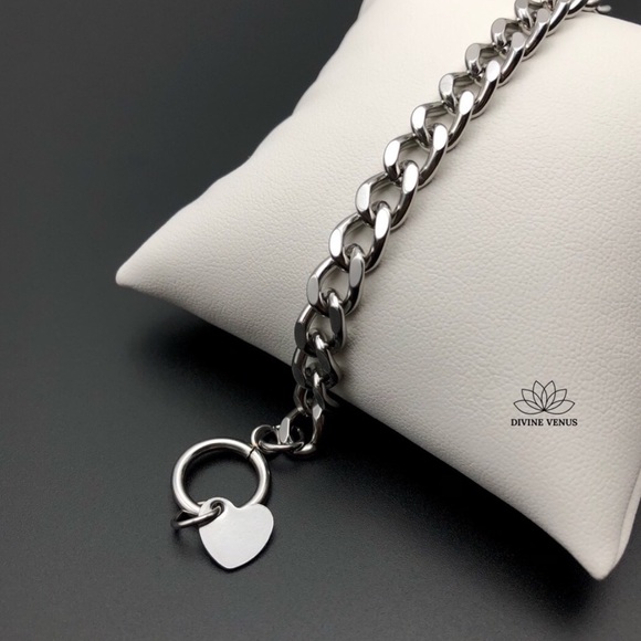 Toggle Clasp Curb Chain Bracelet | Stainless Steel - Picture 7 of 9